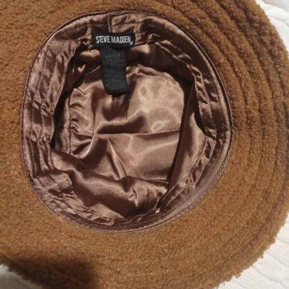 Steve Madden Bucket Hat - Picture 3 of 4